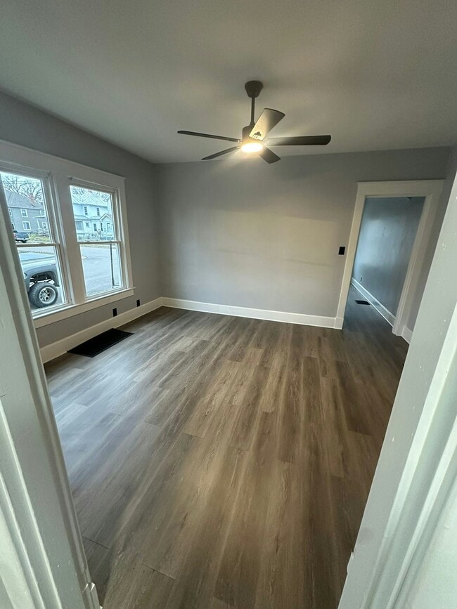 Photo - 1400 Woodlawn Ave