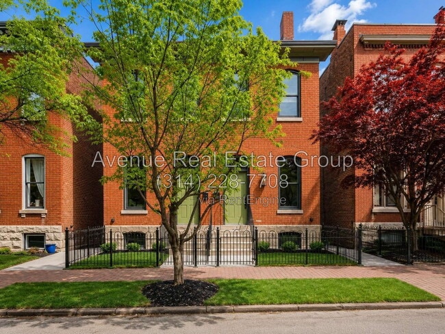 Photo - 2329 Hickory St