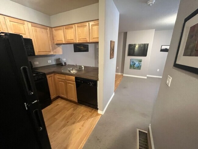 Photo - 947 Laramie Blvd