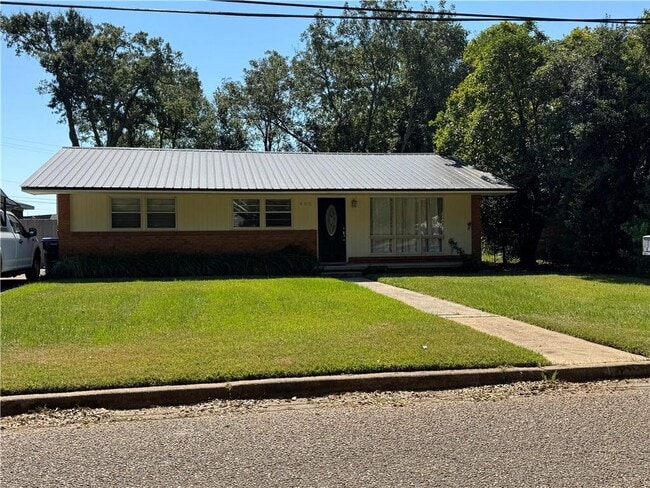 Building Photo - 405 Yeend Ave Rental