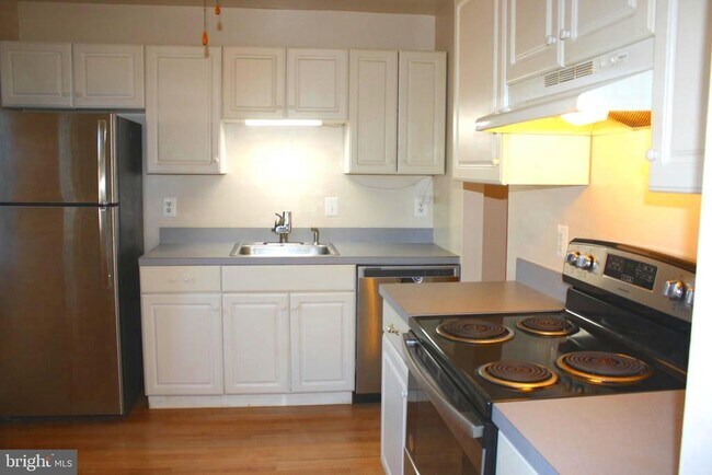 Photo - 7438 Ardglass Dr