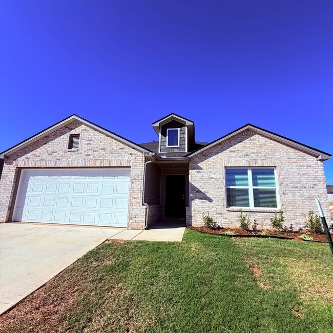 Building Photo - 1917 Rock Elm Dr