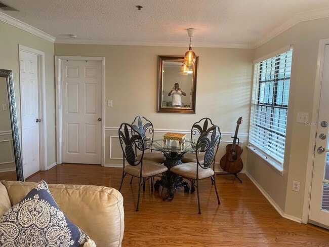 Photo - 1000 W Horatio St Unit 305