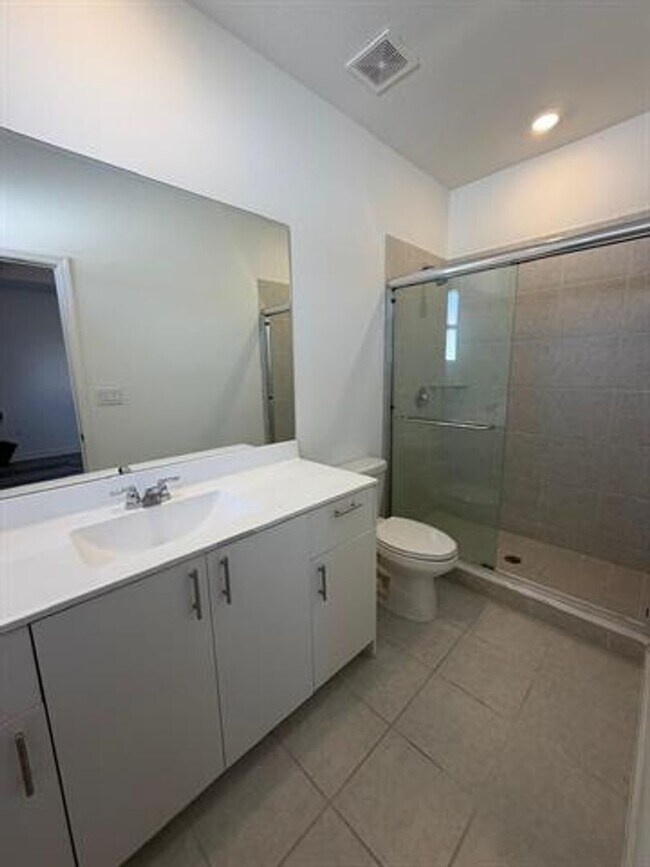 Photo - 2885 SE 25th Ave