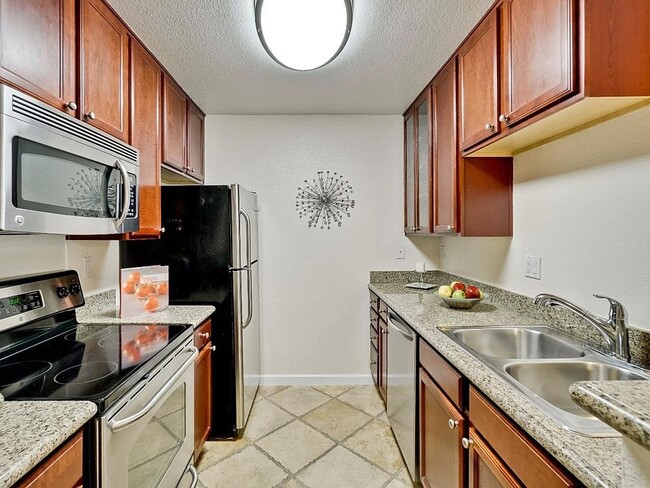 684 Teatree Ct Unit 2 Bedroom 2 Bath for Rent