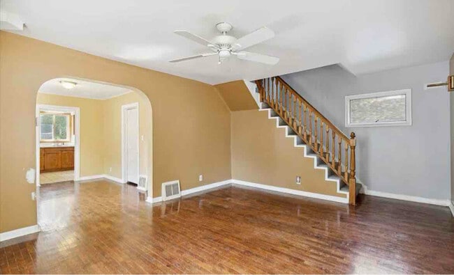 Photo - 823 Maryland Ave