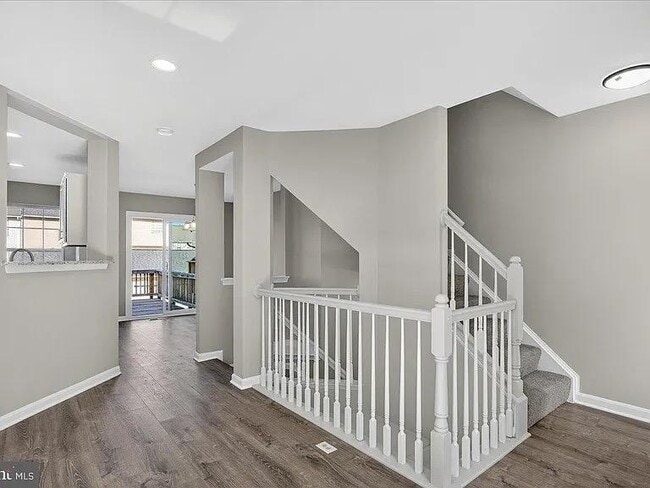 Photo - 22989 Whitehall Terrace