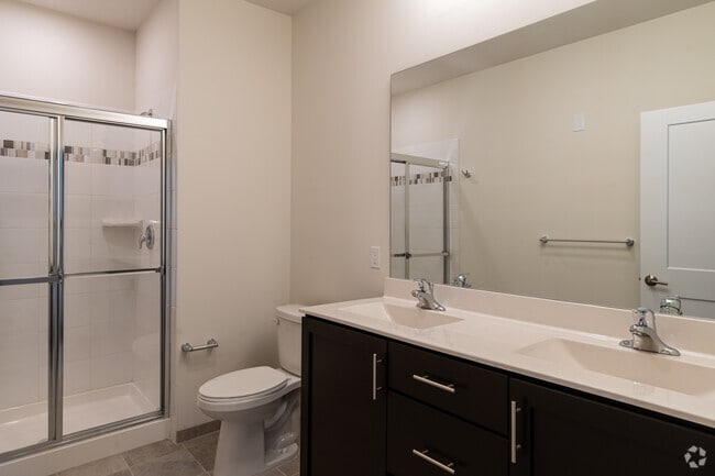 2BR, 2BA - 1,143SF