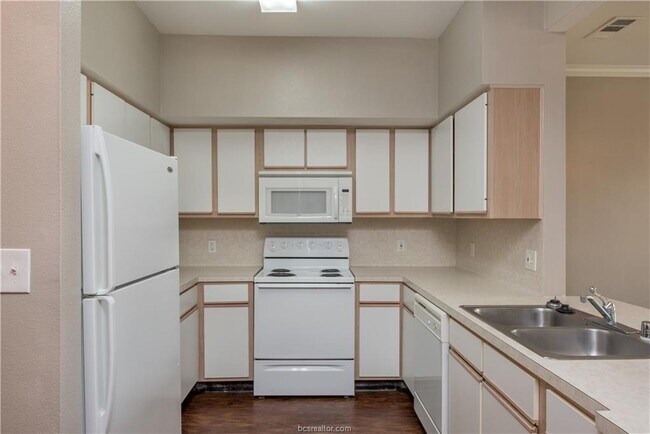 Photo - 1230 Canyon Creek Cir