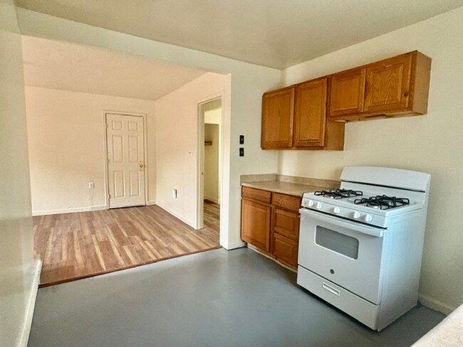 Photo - Charming 2/1 in Gilroy House