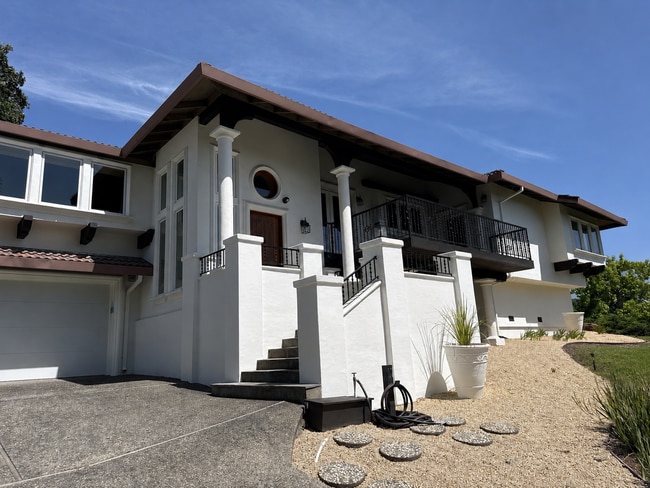Building Photo - 4 Bedrooms, 3 Bathrooms, Cul-de-sac Location Near Silverado Country Club, Napa