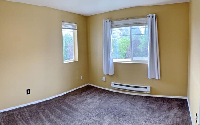 Photo - 18501 SE Newport Way