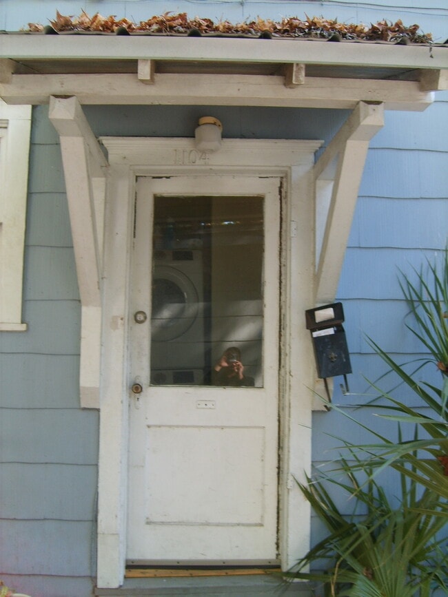 Photo - Huge 3 Bedroom, 1 Bathroom Apartment Steps From UF in Fifth Avenue