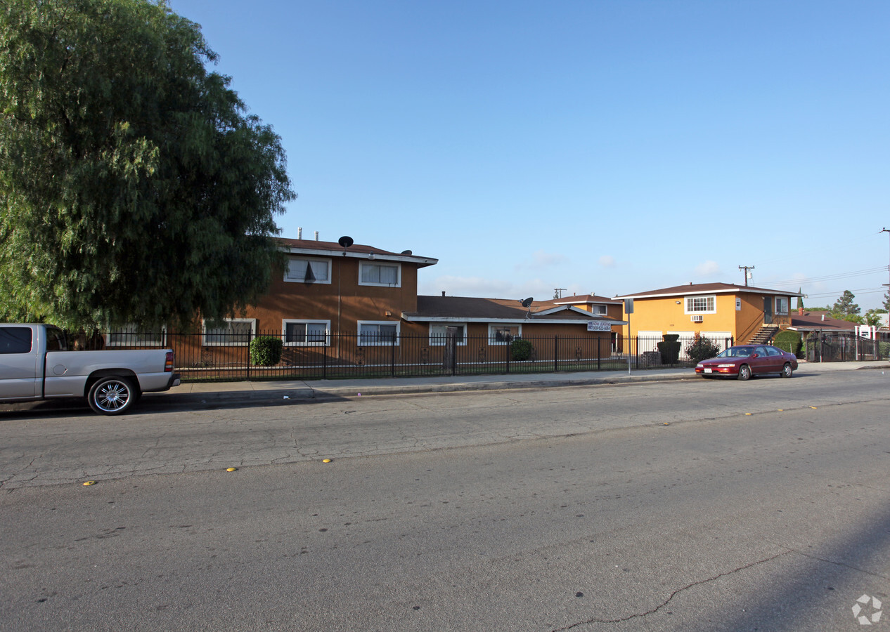 Franklin Terrace Apartments - Franklin Terrace Apartments