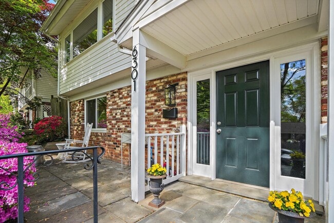 Photo - 6301 Crathie Ln