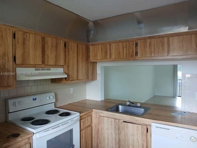 Photo - 9141 NW 1st Ct Unit 204