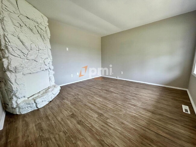 Photo - 5331 Aspen Ave