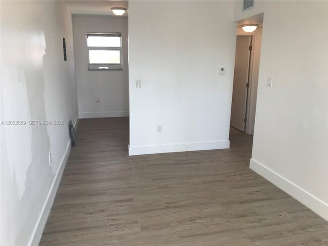 Photo - 1815 NW 1st Ct Unit 8