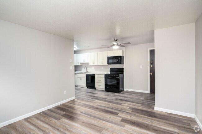 1BR,1BA - 512SF - Dining Room - Jordan Court Apartments