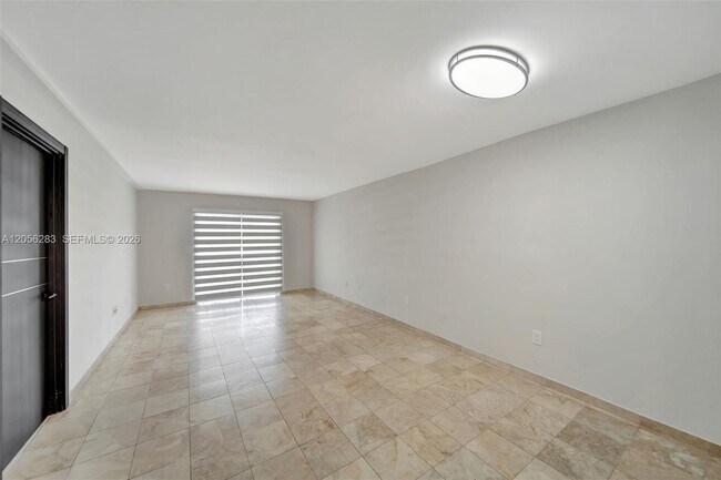 Photo - 1900 Meridian Ave Unit 303