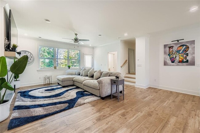 Photo - 3423 Catalan Aly