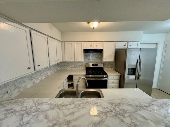 Photo - 5810 Twisted Pine Ct Unit C