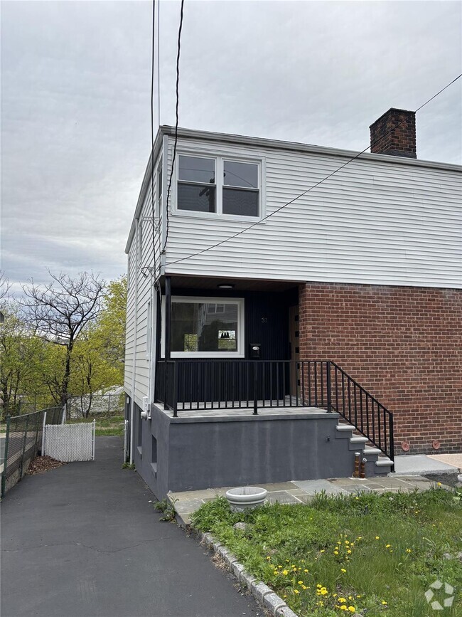 Building Photo - 31 Troy Ln Rental