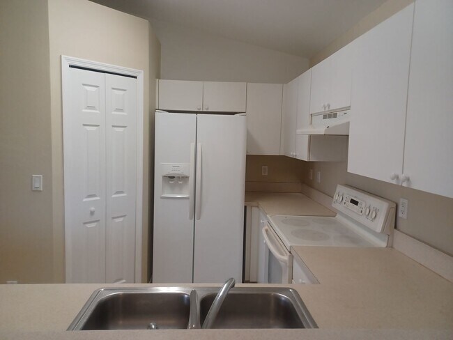 Photo - 1519 Nelson Rd N