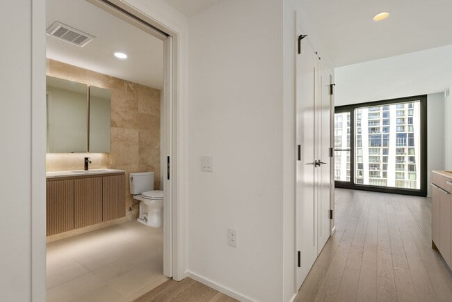 Building Photo - Brand New Luxury Studio at Park Ward Village | Ward Village Unit 728