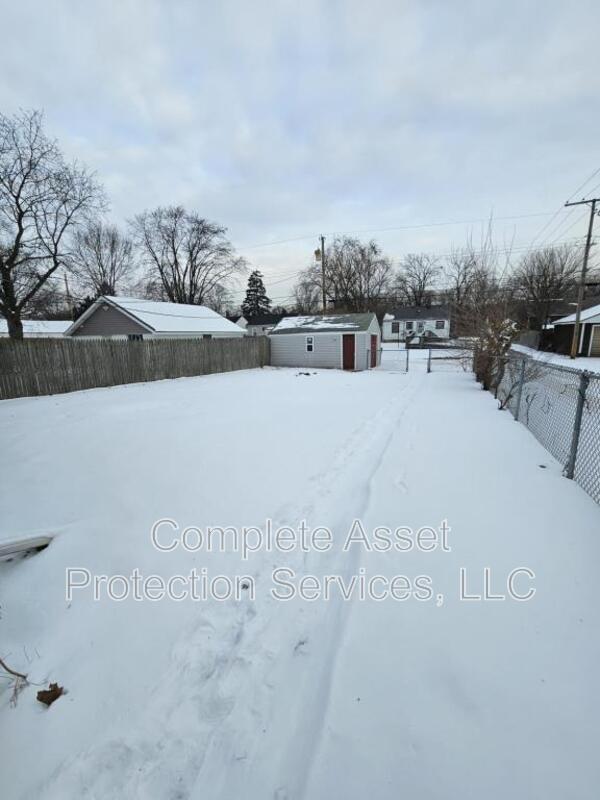 Photo - 3145 Parkway North Street