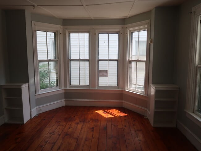 Building Photo - 456 Franklin St Unit A Rental