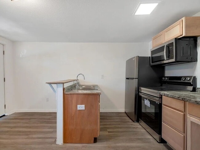 Photo - Affordable and Renovated 2/1!