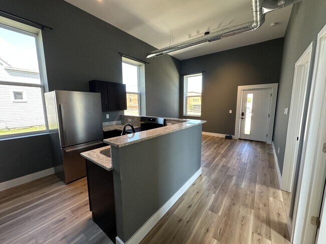 1349 S B St Unit 1