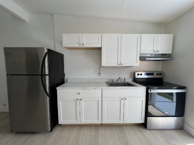 Photo - 320 NE 13th Ave Unit 05