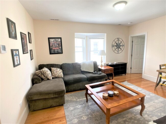 Photo - 24 Willard Ave Unit 3