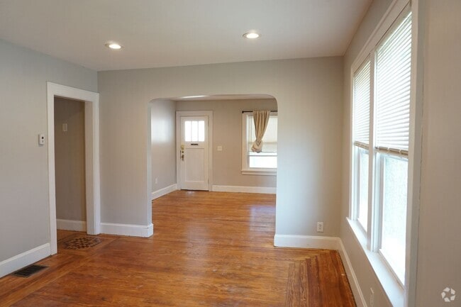 Building Photo - 172 Fruit Hill Ave Unit #1 Rental