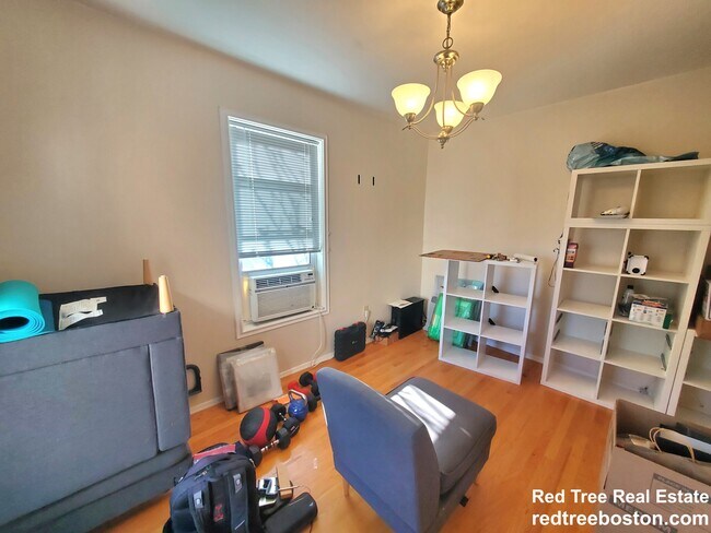 Photo - 277 Putnam Ave Unit 3