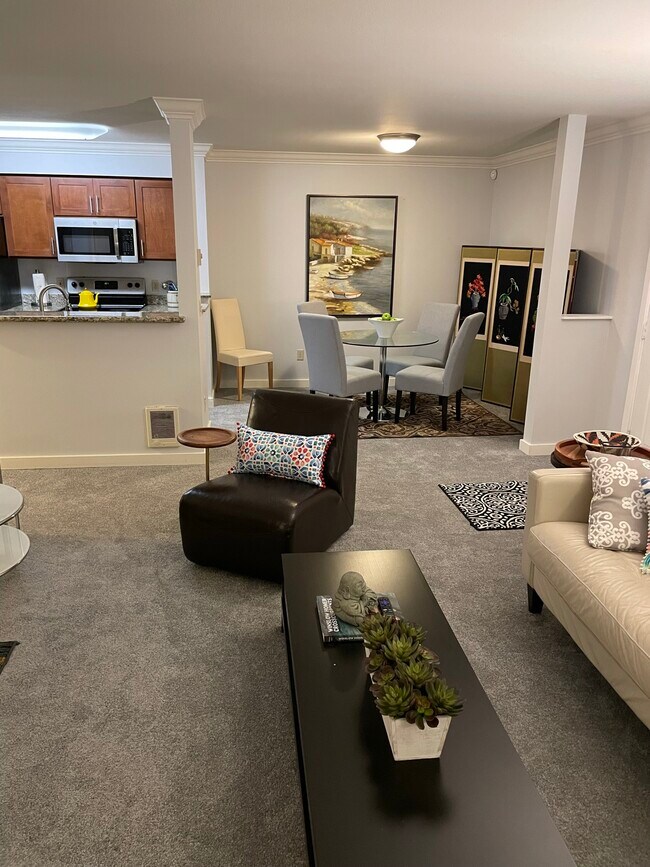 12303 Harbour Pointe Blvd Condo Unit V201 Condo for Rent in Mukilteo