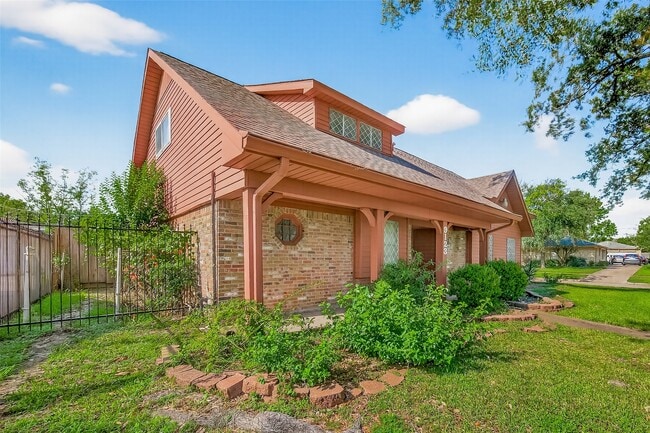 Photo - 9123 Langdon Ln