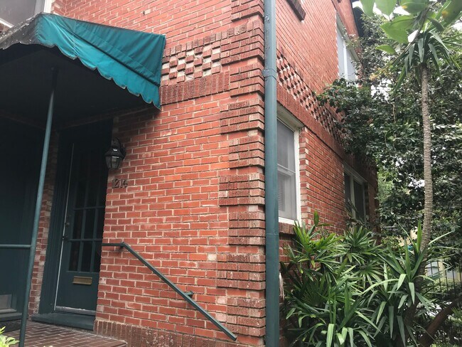 Building Photo - 1214 Bartlett #15 Unit # 15 Rental