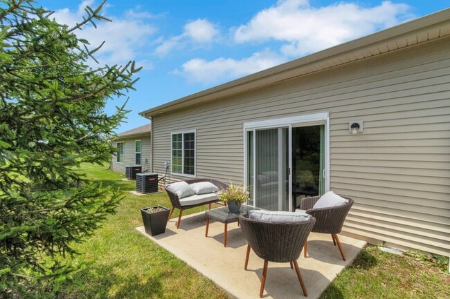 Photo - Redwood Indianapolis