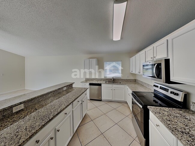 Photo - 16041 Bay Vista Dr