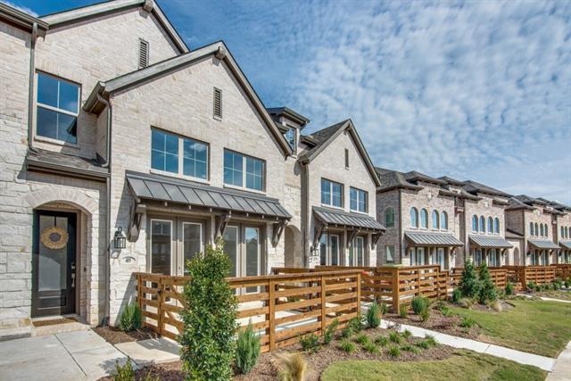 Photo - 409 Blue Crk Cv Townhome