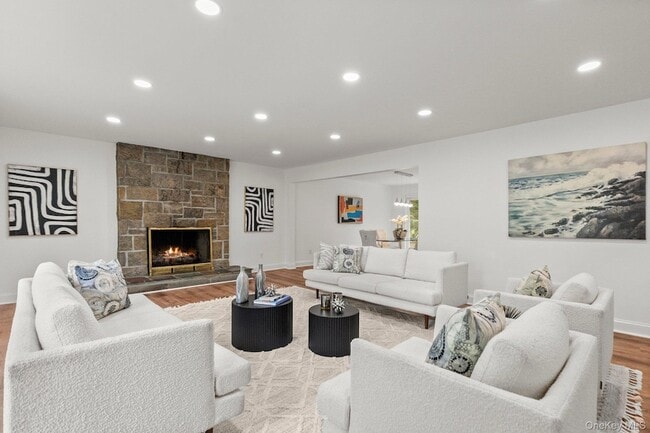 Photo - 1341 Pelhamdale Ave
