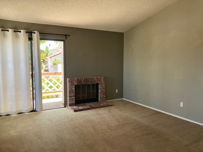 Photo - 9312 Twin Trails Dr Unit 203