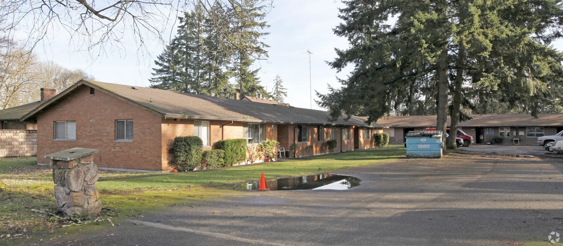 Photo - 14405-14409 Washington Ave SW