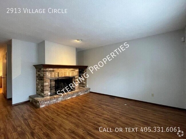 Building Photo - 2913 Village Cir Rental