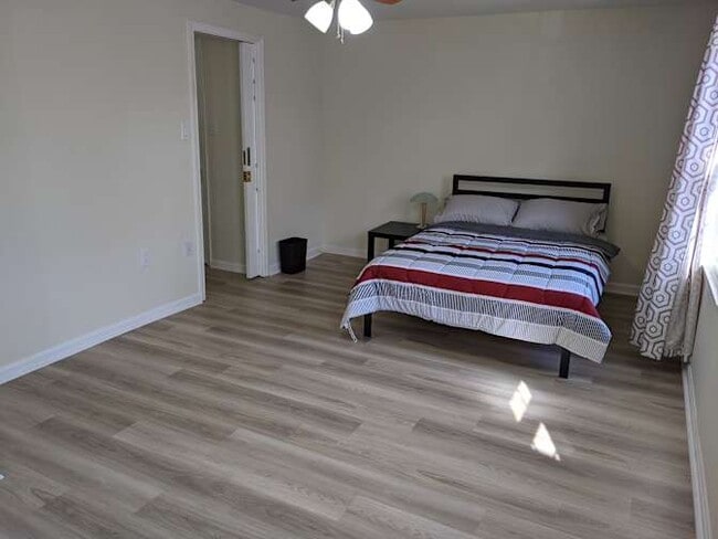 Building Photo - 7913 Central Park Cir Rental