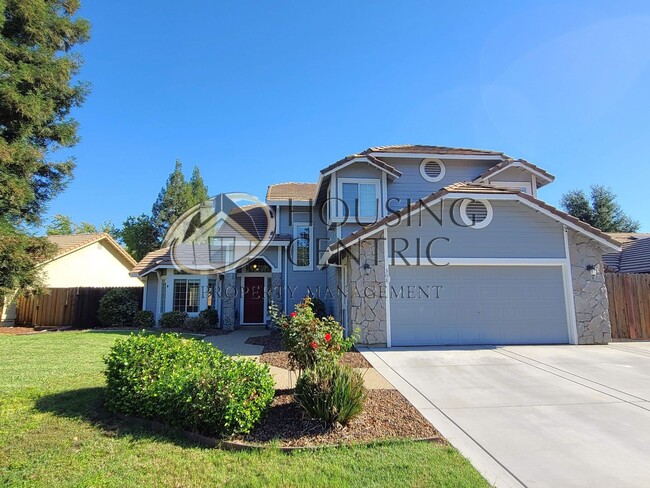 Building Photo - Executive Folsom Rental EXCELLENT Location and a POOL!