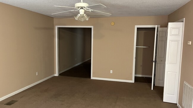 Photo - 807 Folmar St